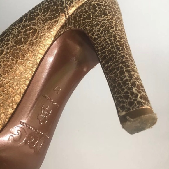 D&G women’s size 37, US 7 Metallic heels - Picture 5 of 8